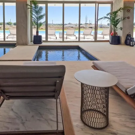 Bayline Condominium - Heated Indoor Swimming Pool - Spa - By Bedzy Armacao de Pera Exterior photo